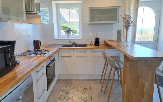 Holiday Home in Plonevez Porzay