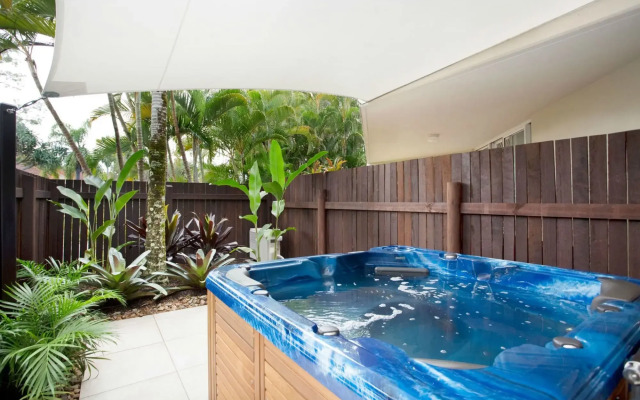 Noosa Tropicana