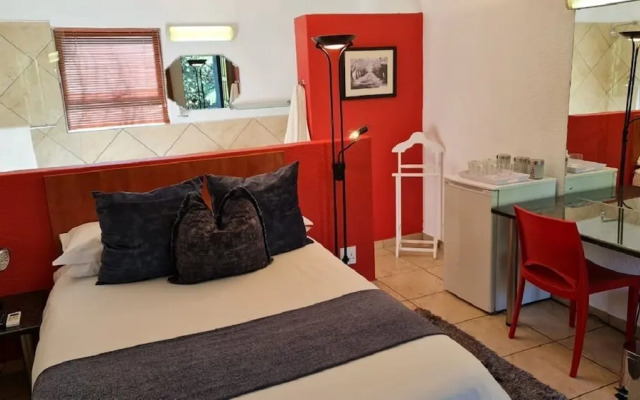 St Michelle Guest Lodge