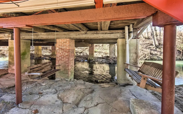 Creek Access & Deck: Runningwater Lancaster Gem