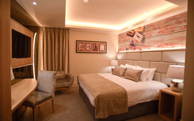 The Residence Hotel