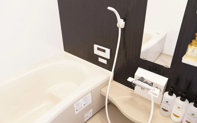 SONG Japan Villa/Tengachaya Station Direct access Kansai AIRPORT/FREE GARAGE/near KABUKI theater