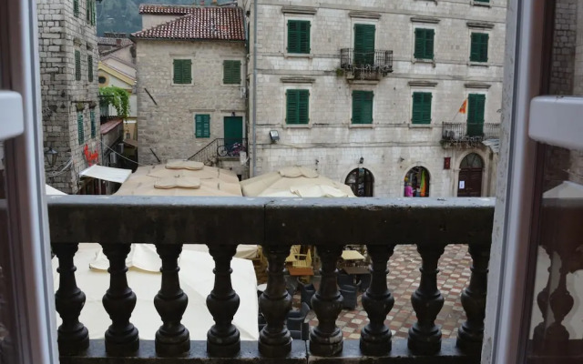 Montenegro Backpackers Home Kotor