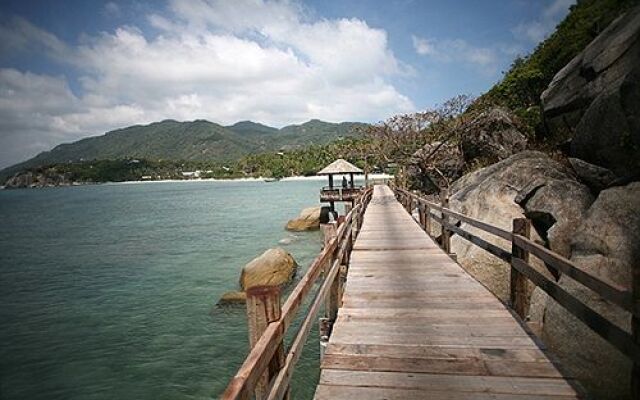 Lighthouse Bungalows and Restaurant