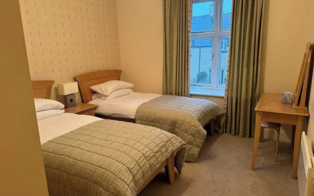 Executive Apartment, Woodford Mill, Witney