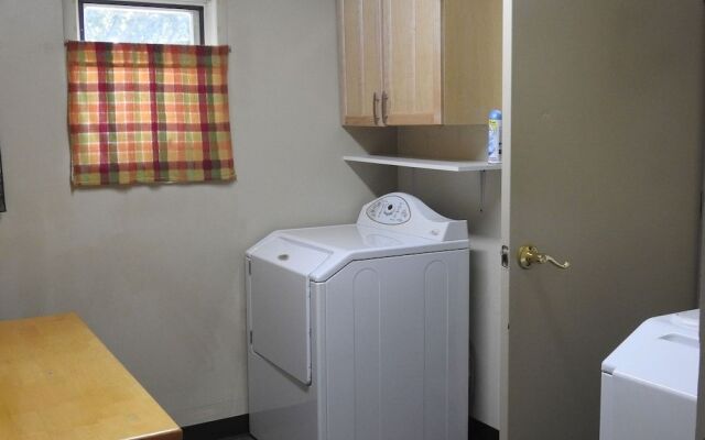 Alaska Adventure Cabins