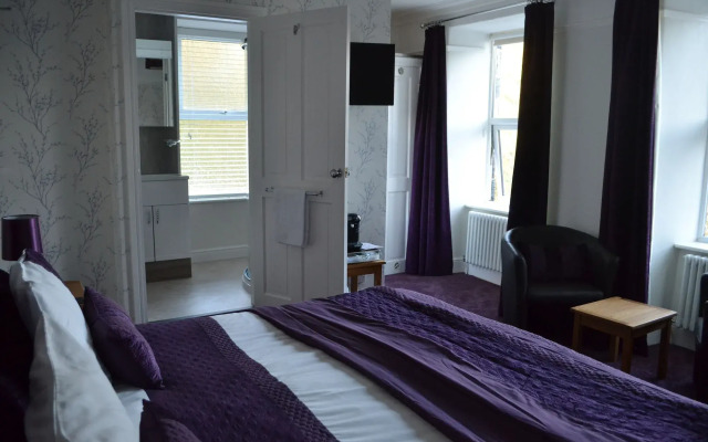 Coed-Y-Fron Guest House