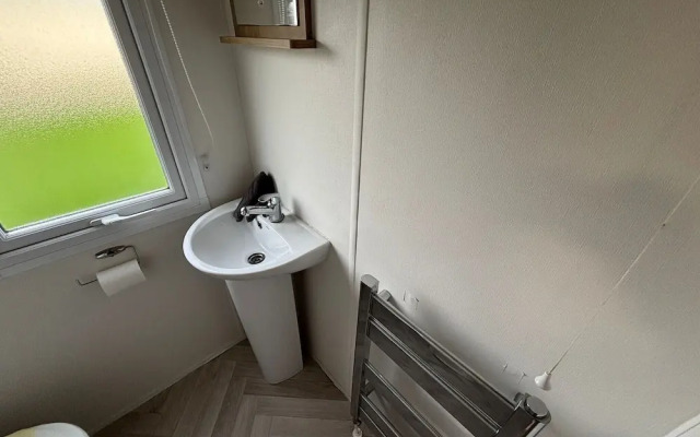 Cozy Coastal Caravan in Eyemouth
