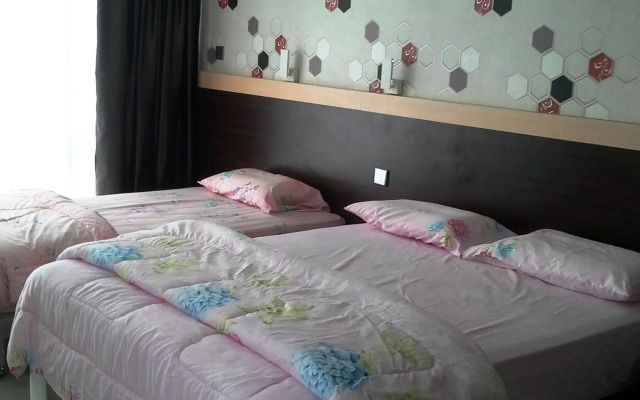 Strawberry Garden Hotel