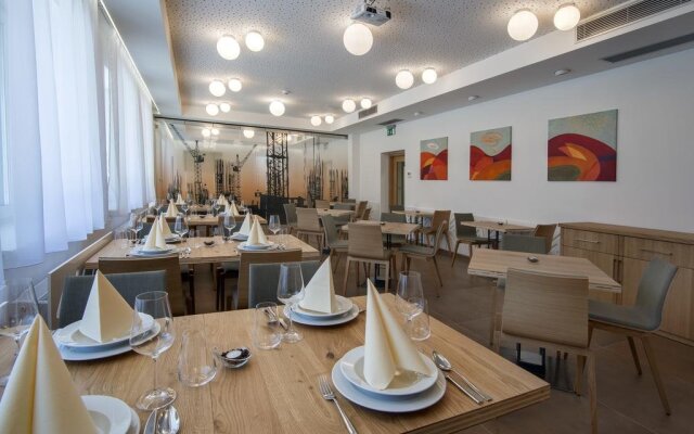 Hotel A Restaurace U Stavaře