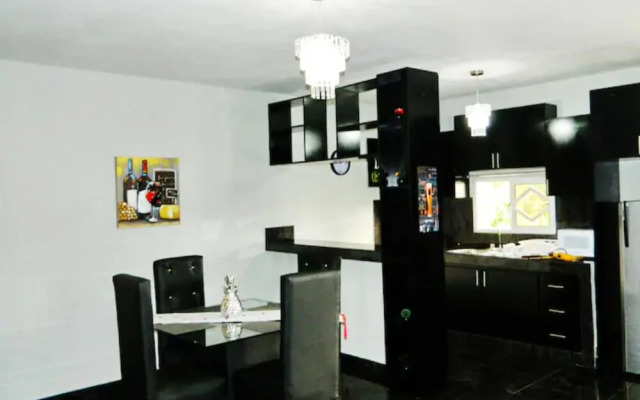 Luxury Apartment near Beach