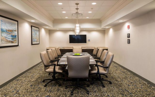 Hampton Inn & Suites Tulsa Downtown