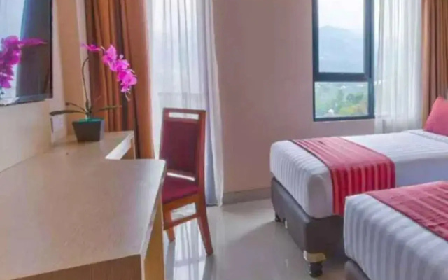 Grand Diara Hotel
