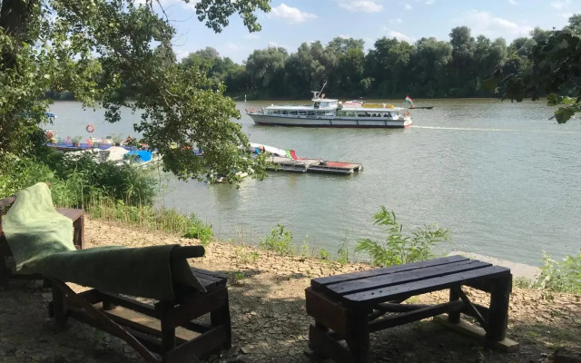 Tisza-beach wild camping 5