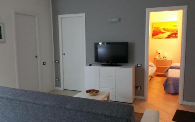 Chris Apartment