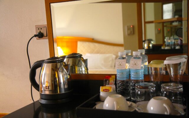 Century Annex Hotel