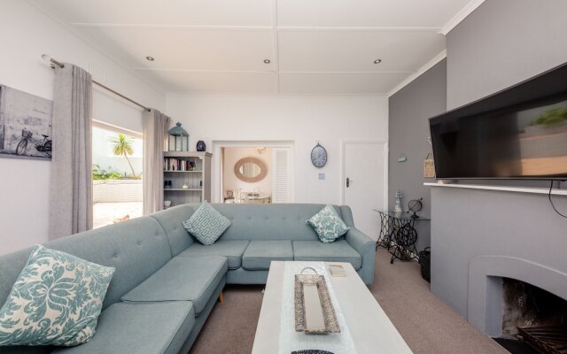 Indigo Bay - The Bay