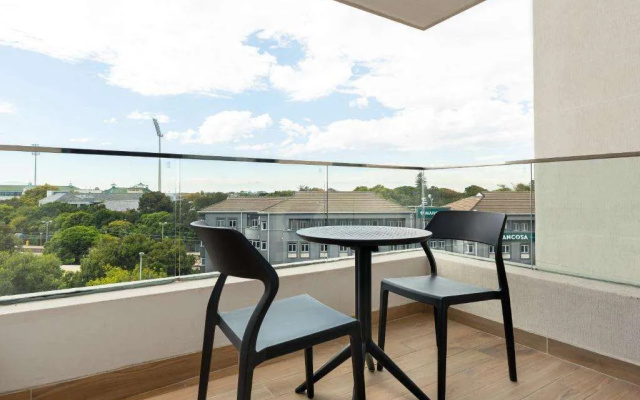 Newlands Peak Aparthotel by Totalstay