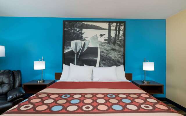 Super 8 by Wyndham Rochester Mayo Clinic Area