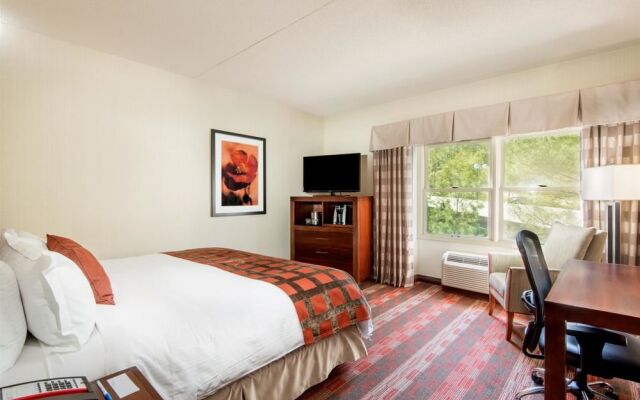 Wyndham Hamilton Park Hotel and Conference Center