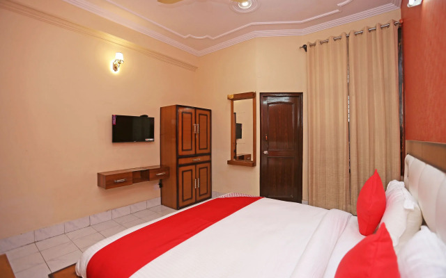Oyo 16761 Rk Regency