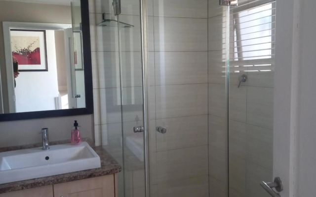 Mount Royal 31 - Large 1 bed with balcony