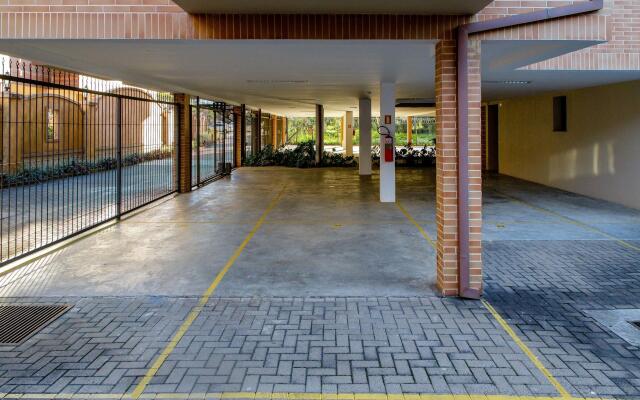 Apto Espaçoso no Centro a 200m da Rua Torta!!