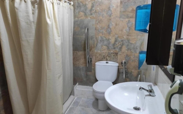 Albergue Arraigos - Hostel