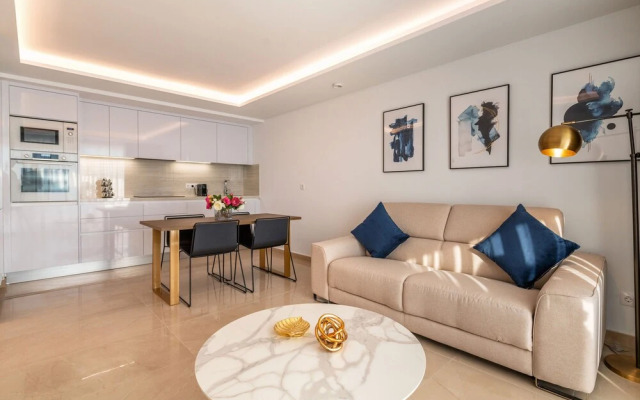 Grand Horizon Luxury Boutique Apartments