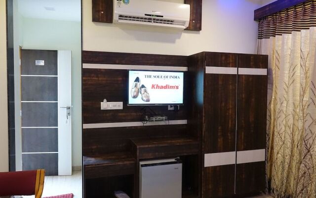 Hotel Keshav