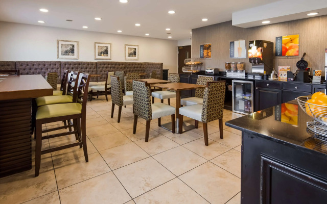 Best Western Toledo South Maumee