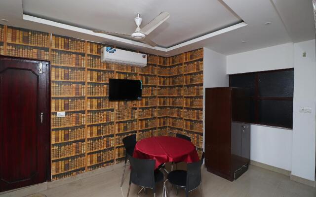 OYO 28240 Hotel D' Seasons