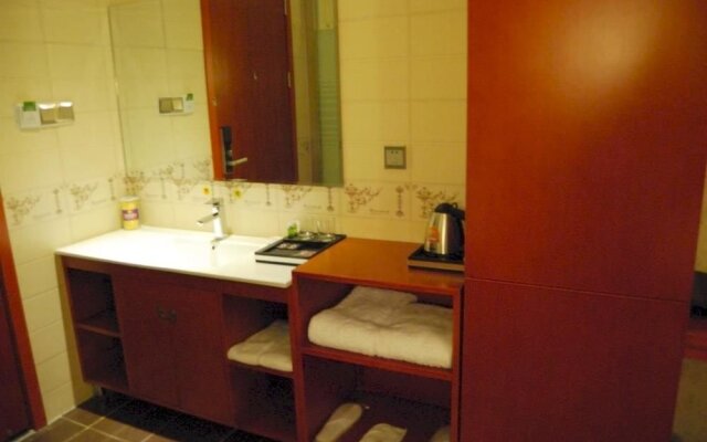 Fuyuan Baihe Holiday Hotel
