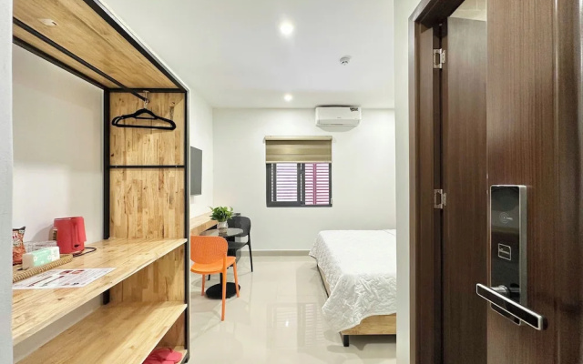 Mona Hotel – Guest Rooms – Dĩ An
