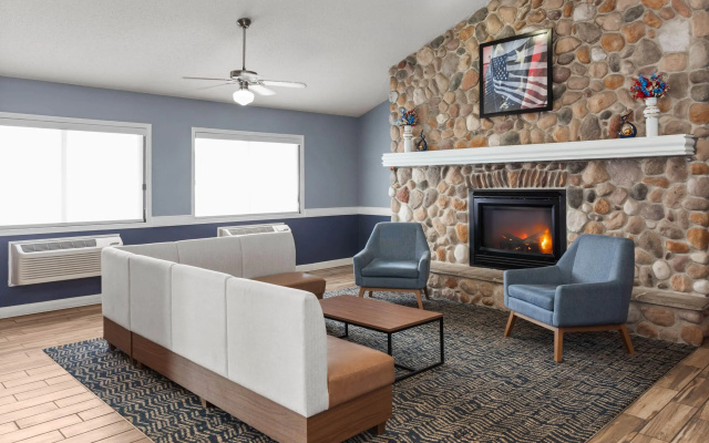 AmericInn by Wyndham Austin