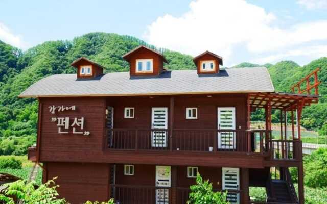 Yeongwol Riverside White House Pension