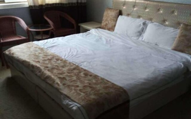 Mengcheng Express Inn