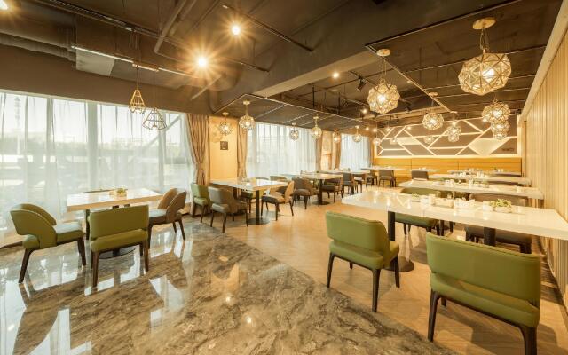 Changchun Jiatai Atour Hotel