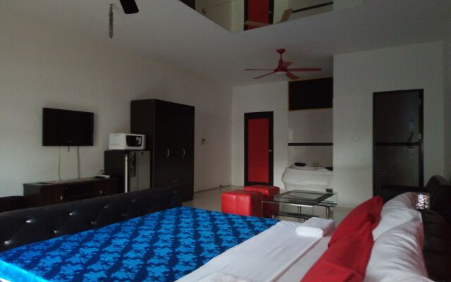 Room 4 Smart Travelers Rawai