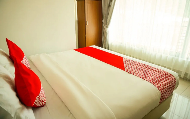 OYO 733 Mina Homestay