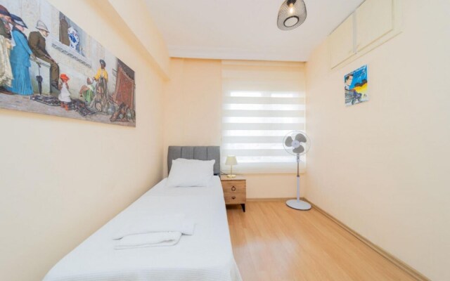 Cozy Flat With Balcony 5 min to Konyaalti Beach