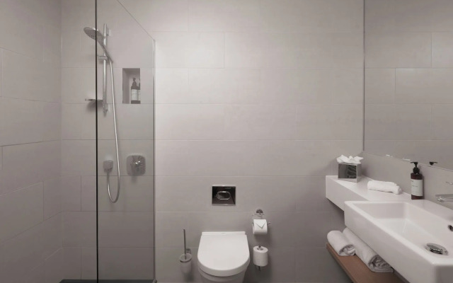The Lincoln Suites
