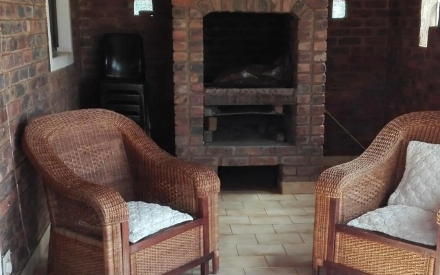 Hamba Kancane Ma-Africa Guest House