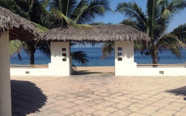 Coral Pacifico Hotel & Villas