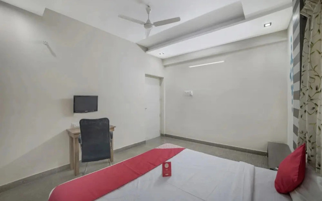 Lotus Apartment Hotel