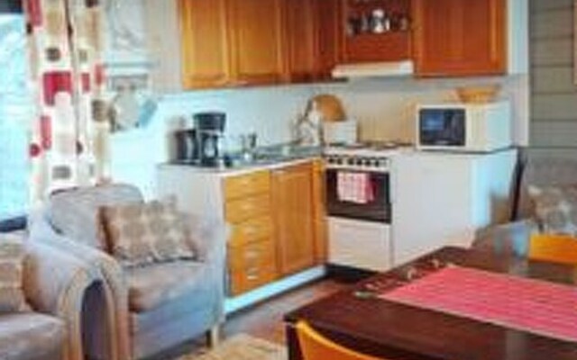 Mustalampi 4 Kyyhkynen Kuusamo