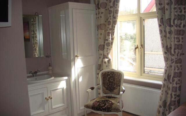 Shandon Bells Guest House