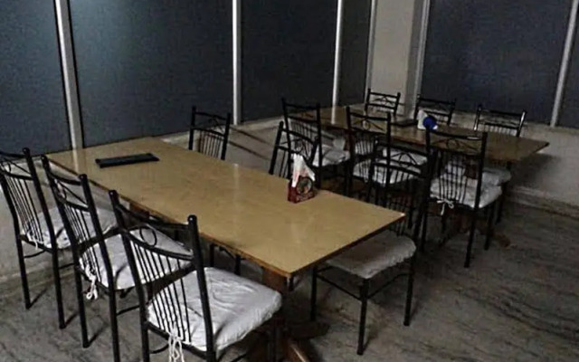 Hotel Shyampuriya Palace