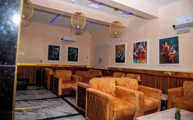 De Bullion Hotels and Suites