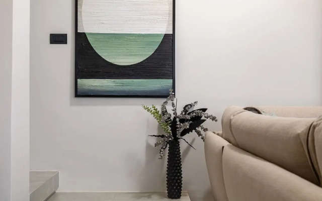 Bella Casa - Newly Built Designer Villa